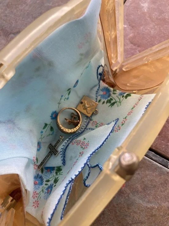 Vintage Yellow Lucite Floral Clutch with jewelry - Picture 7 of 9